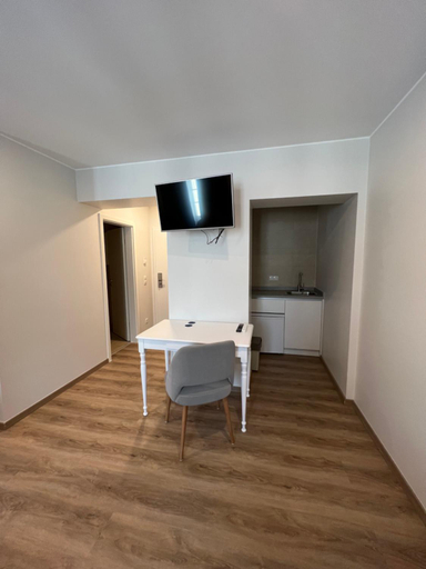 Others 5, Hotel Le Postillon, Echternach