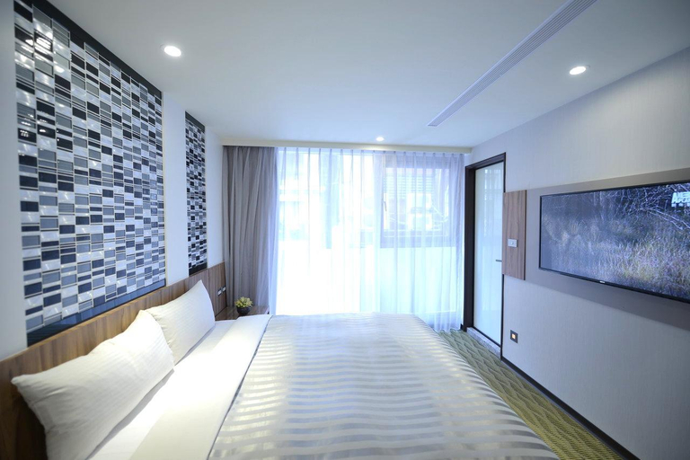 Bedroom 12