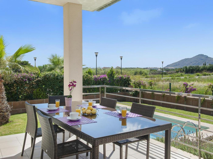 Facilities 5, Villa marisa ii, Baleares