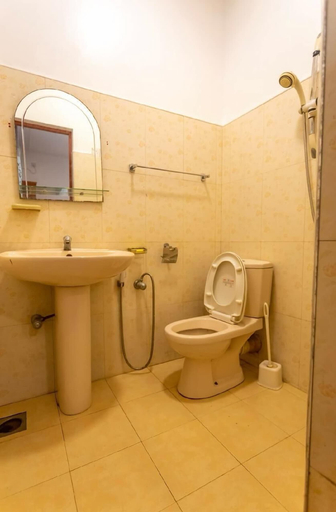 Bathroom 4, Aurelle Villa, Habaraduwa