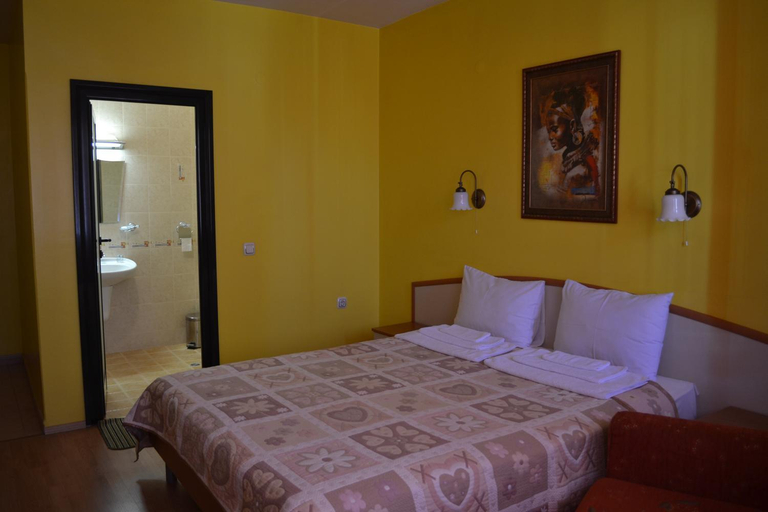 Bedroom 2, Hotel Perla, Gorna Orhyahovitsa
