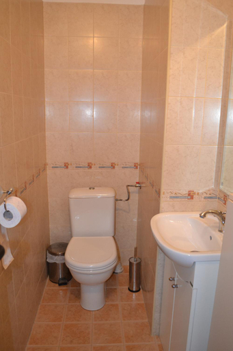 Bathroom 3, Hotel Perla, Gorna Orhyahovitsa