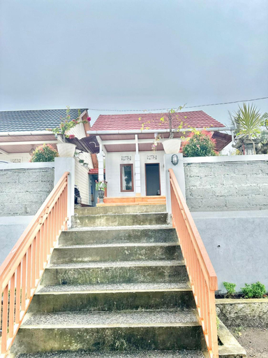 Highland Santi Homestay, Karangasem