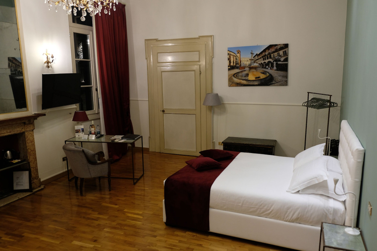 Bedroom 14