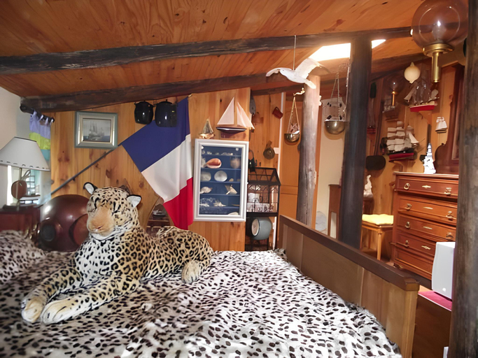 Bedroom 2, Le Portel des Arnaud Chambres d'Hotes, Gard