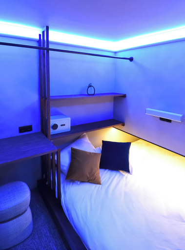 Bedroom 2, The Hyve Capsule hostel Amsterdam, Amsterdam