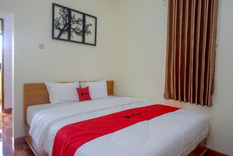 Bedroom 24
