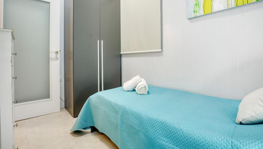Others 2, Cozy Room St Julian's, St Julian's
