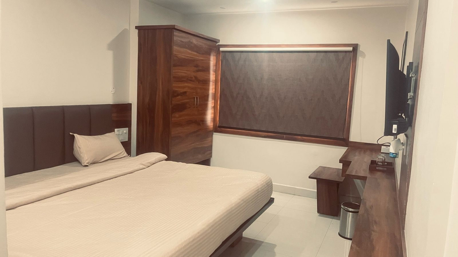 Bedroom 3, The Byke Om Celebrations, Bhopal