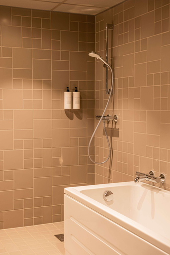 Bathroom 4, Radisson Blu Polar Hotel, Spitsbergen, Stavanger