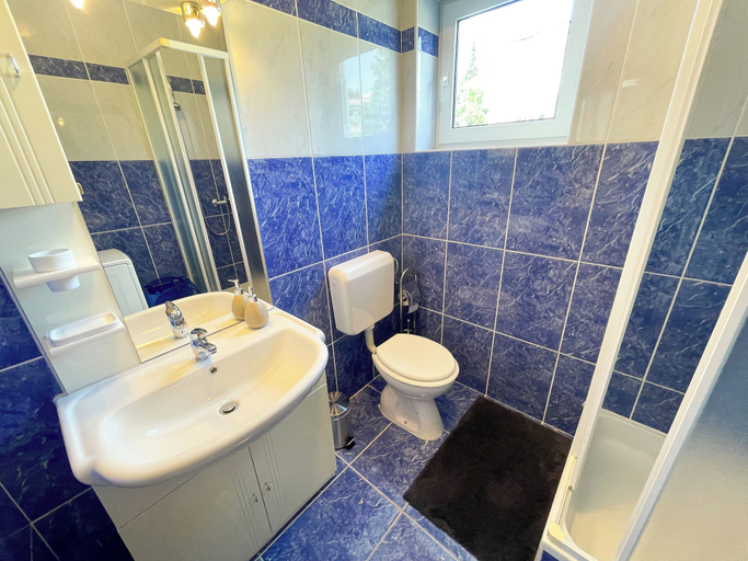 Bathroom 3, Apartment La Mar, Crikvenica