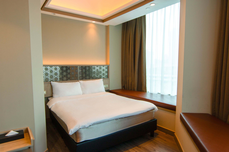 Bedroom 8