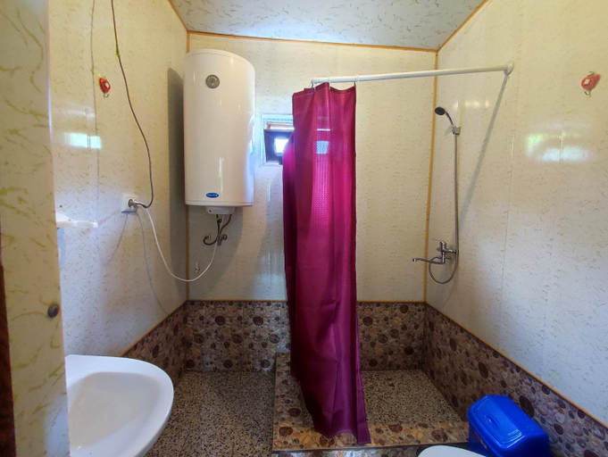 Bathroom 3, Adishi Zhora Kaldani Guest House, Mestia