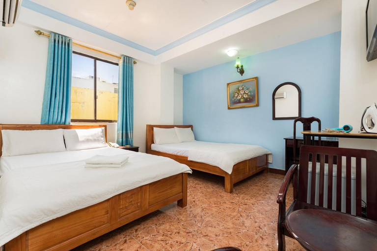 Bedroom 13
