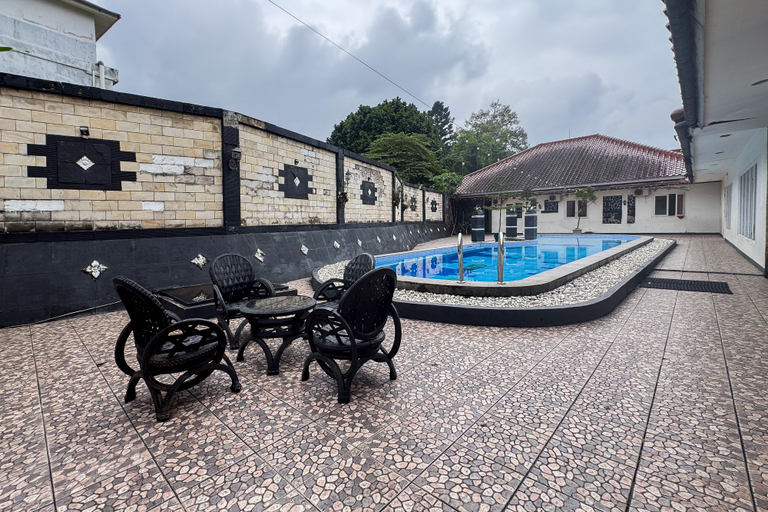 Exterior & Views 2, RedDoorz @ RCK Megamendung Puncak, Bogor