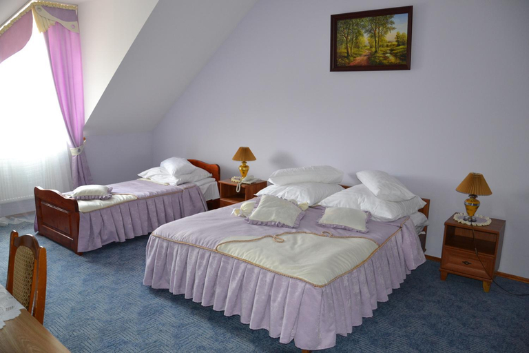 Others 2, Kruiz Motel, Uzhhorods'kyi