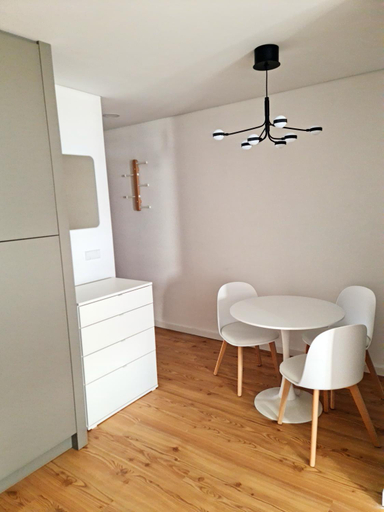 Others 5, Campanha Studio, Porto