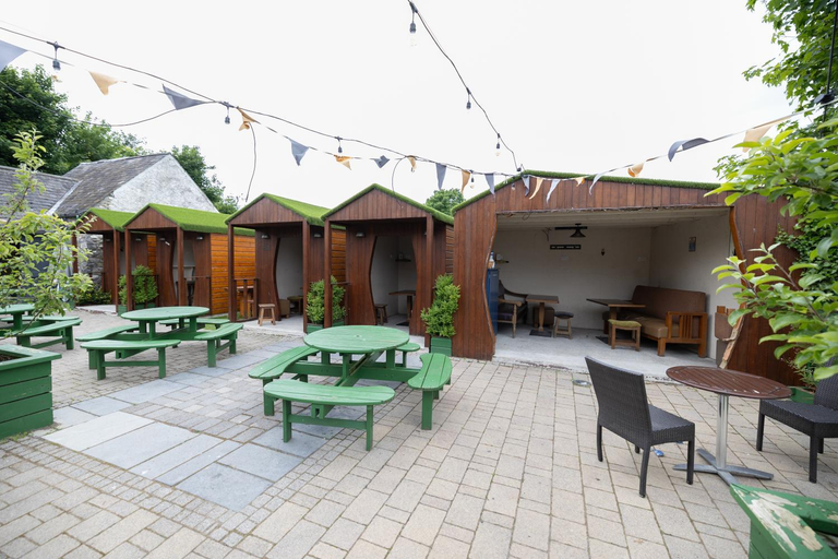 Others 5, The Orchard House