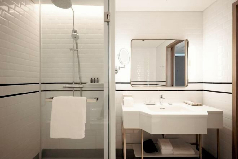 Bathroom 15