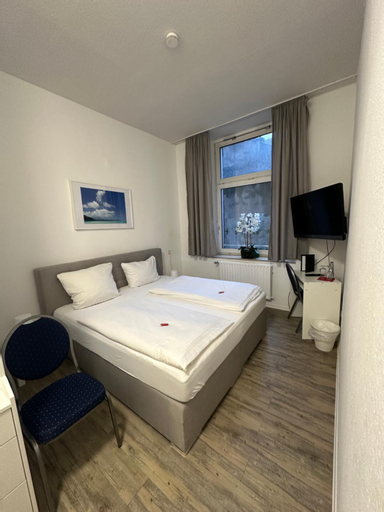 Bedroom 11