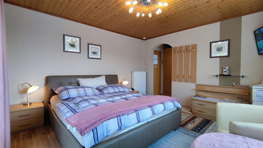 Bedroom 14