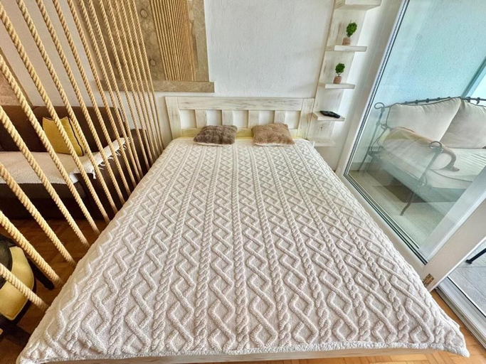 Bedroom 3, Sea View Studio Terminal