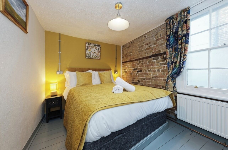 Bedroom 2, The Northern Belle, Kent