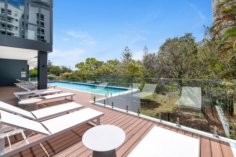 Sport & Beauty 3, Sandbar Burleigh, Gold Coast