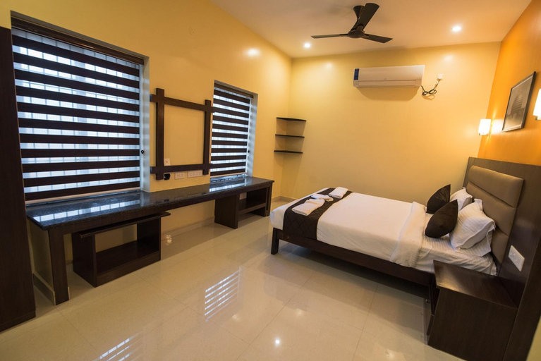 Bedroom 12