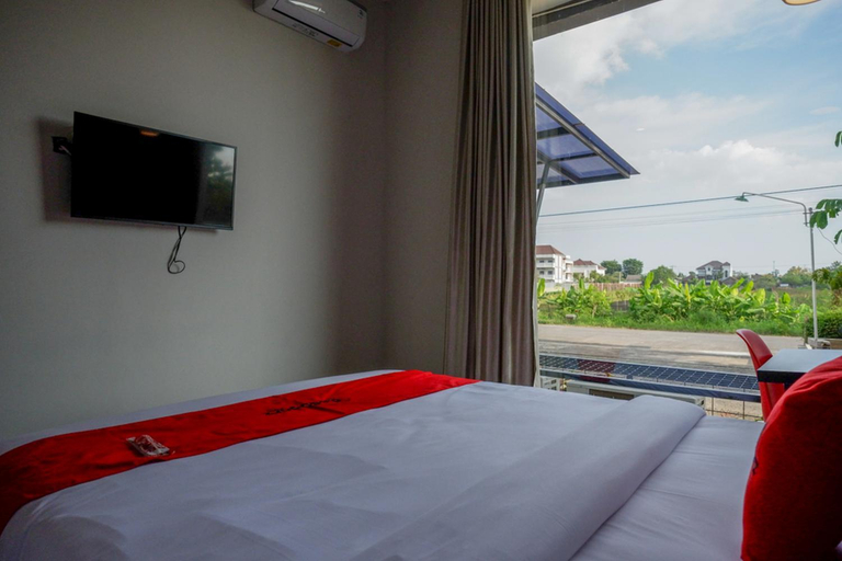 Bedroom 13