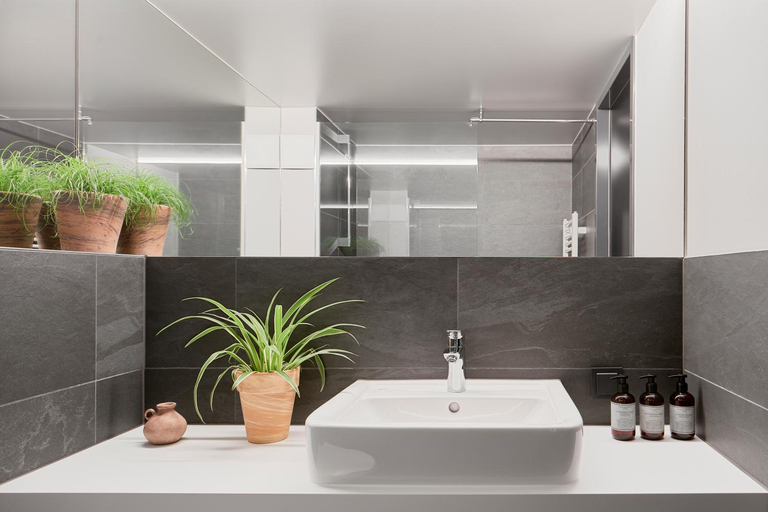 Bathroom 7