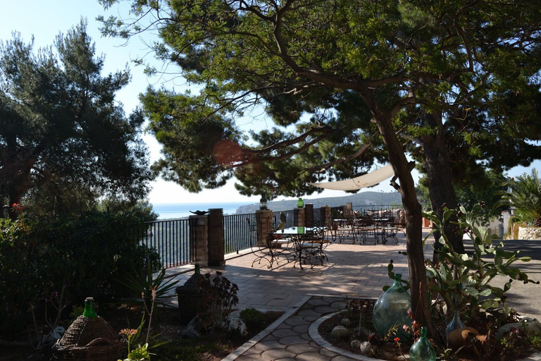 Food & Drinks, Residenza Collina Dei Pini, Foggia
