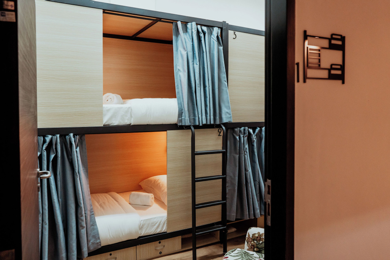 Bedroom 25