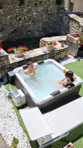 Sport & Beauty 5, L'angolo fiorito, Isernia