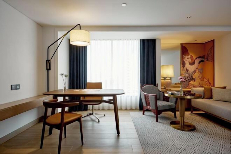 Dining Room 17