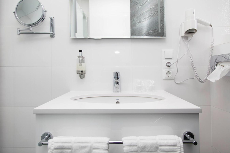 Bathroom 8