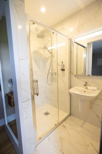 Bathroom 3, The Orchard House
