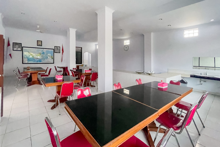 Food & Drinks, Urbanview Hotel Grand Seven One Kota, South Bengkulu