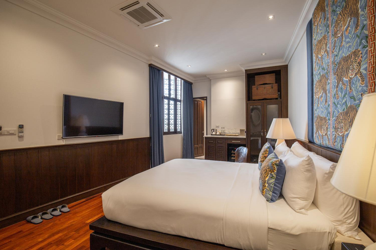 Bedroom 12