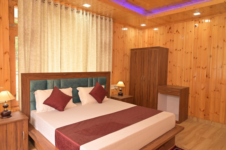 Bedroom 5, Royal Galaxy Tirthan, Kullu