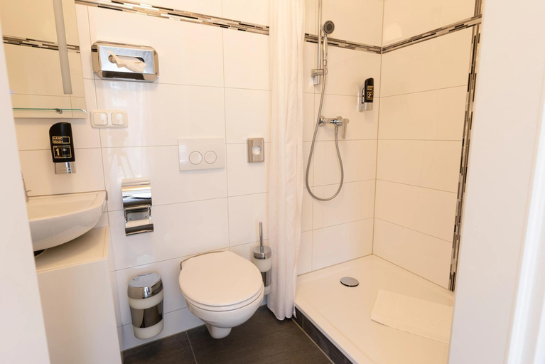 Bathroom 11