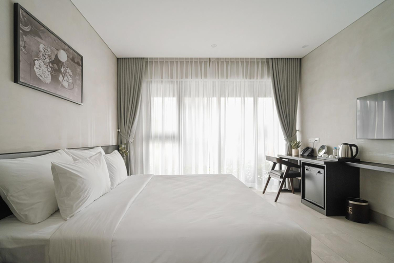 Bedroom 8