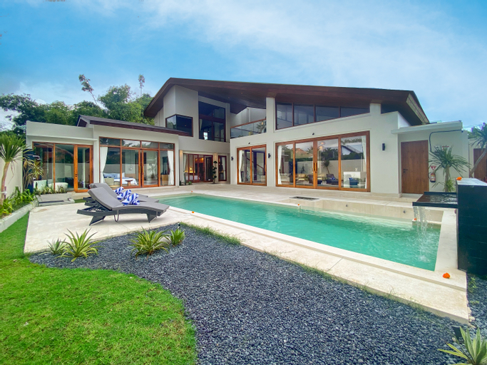The Aurum Canggu Villas by Nagisa Bali, Badung