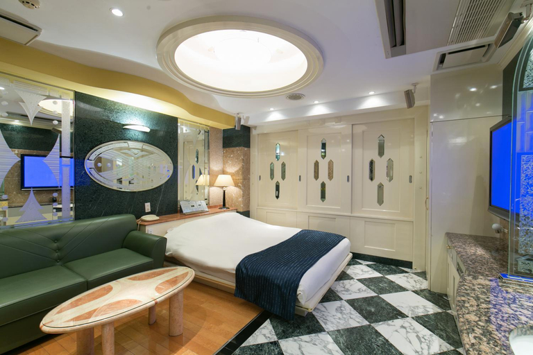 Bedroom 13
