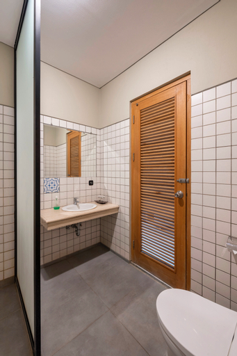 Bathroom 5
