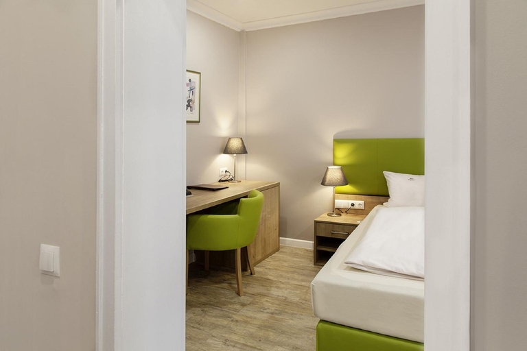 Bedroom 15