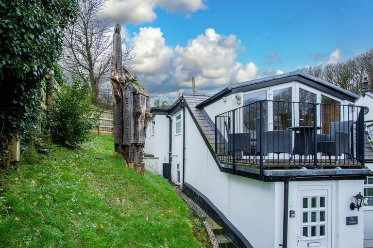 Exterior & Views 2, Beachwood - 2 Bedroom Cottage - Penally, Pembrokeshire