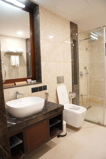 Bathroom 3, Lords Hrim Akshara Resort, Adilabad