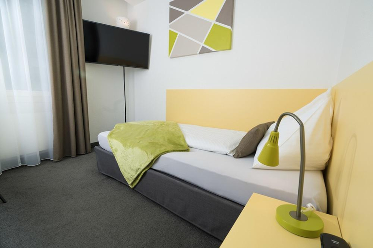 Bedroom 6