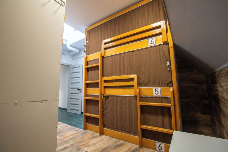 Bedroom 3, AISHA Hostel, Ljubljana